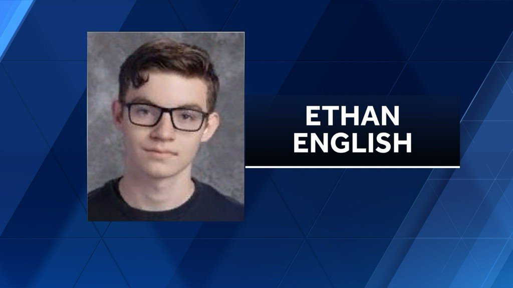 Elizabethtown teenager dies in Hardin County crash    