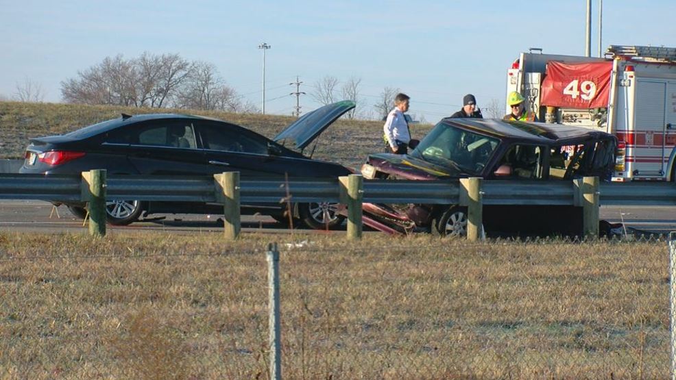 One killed in 5-car crash in Union Township