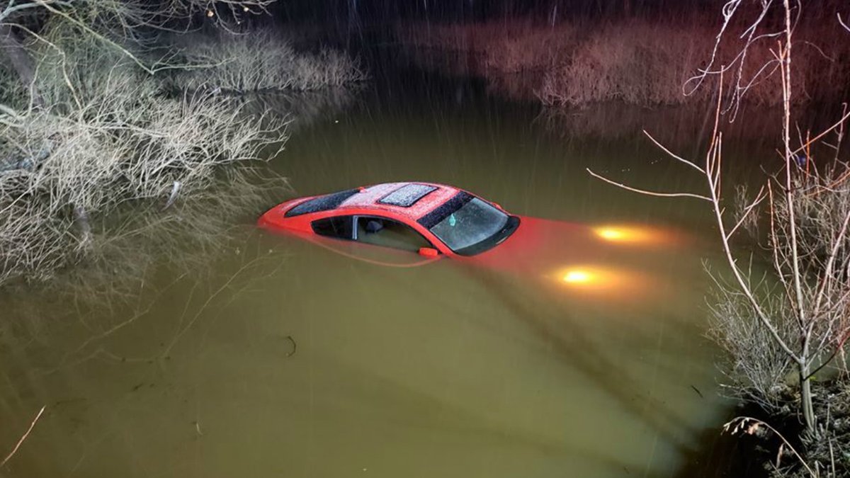 Authorities have not found the driver of a car that slid into a lake in Daviess County. Hillbridge Road in Utica