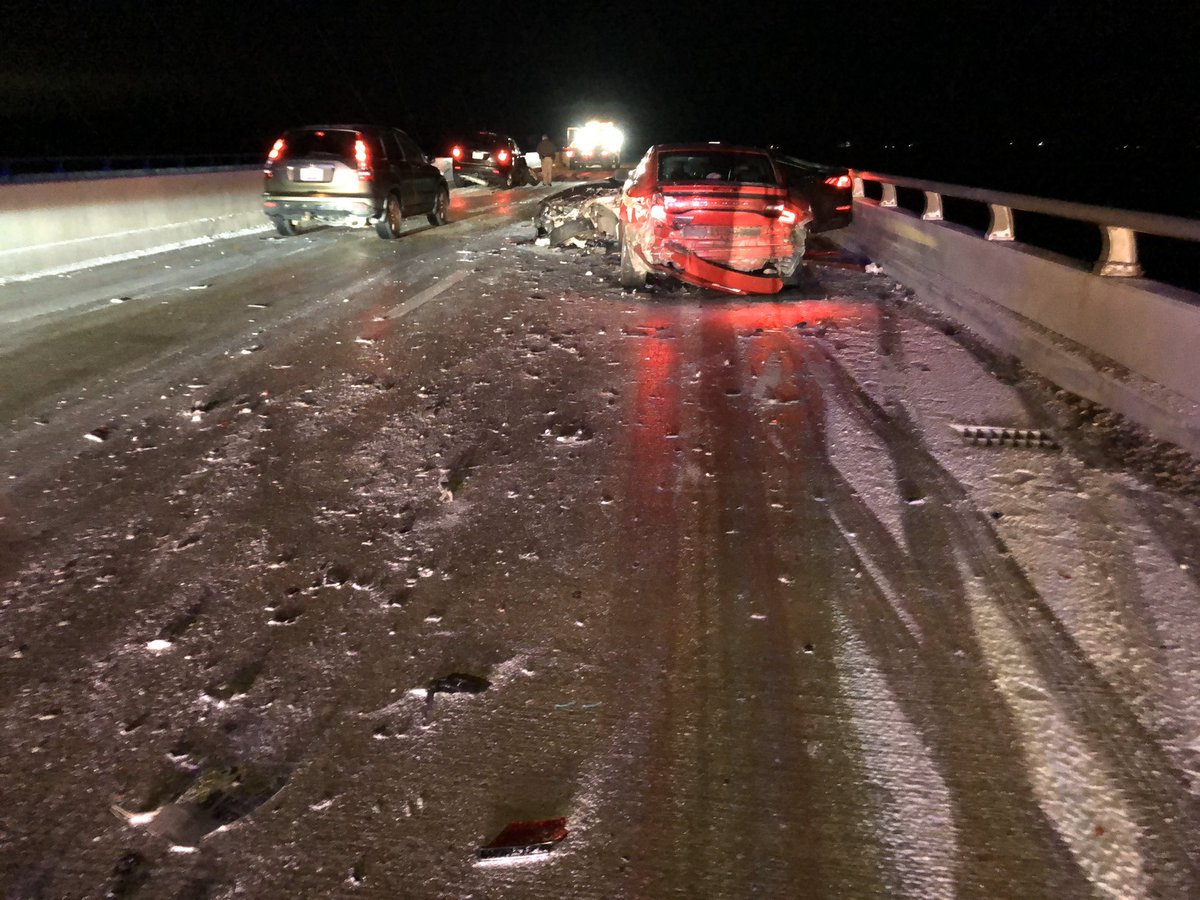 Lots of reports of slick spots on the roads this morning in Western Kentucky