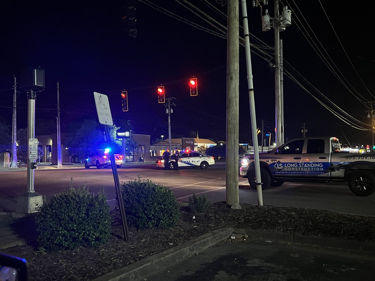 Still an active scene from last night's shootout on Dixie Highway, where a man accused of shooting at a TN police officer was killed. KSP is handling the investigation. Officers here tell they have area blocked off to preserve the crime scene. 